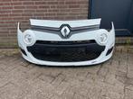 Renault Twingo 2 facelift fase 2 voorbumper wit compleet, Gebruikt, Ophalen of Verzenden, Bumper, Renault