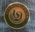 Mooie vintage speld Gezinshelpster, Verzamelen, Speldjes, Pins en Buttons, Ophalen of Verzenden, Gebruikt