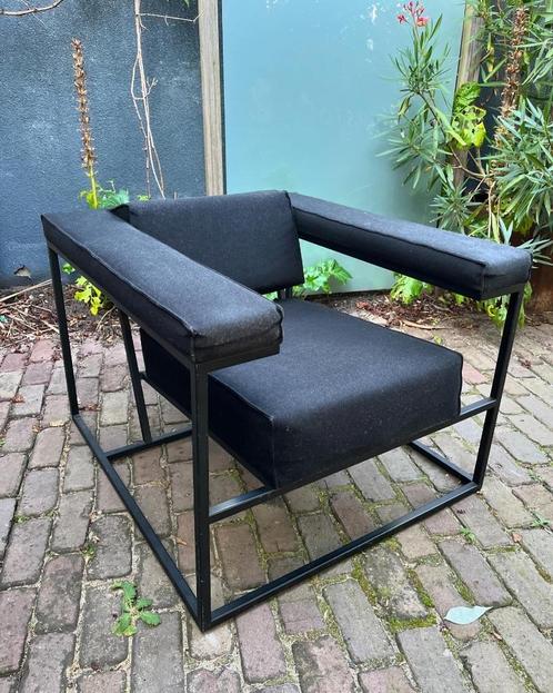 Metropolis Chair Spectrum Design Roderick Vos Dutch Design, Huis en Inrichting, Fauteuils, Gebruikt, Metaal, Stof, Overige materialen