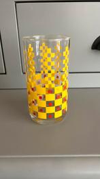 Vintage glas met vierkantjes, Verzamelen, Glas en Borrelglaasjes, Ophalen of Verzenden, Zo goed als nieuw, Overige typen