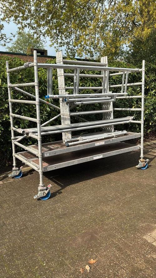 Skyworks rolsteiger 135x250 werkhoogte 8.2 mtr compleet, Doe-het-zelf en Verbouw, Steigers, Gebruikt, Rolsteiger of Kamersteiger