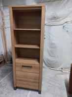 Wandkast, Ophalen, Met deur(en), Zo goed als nieuw, Minder dan 150 cm