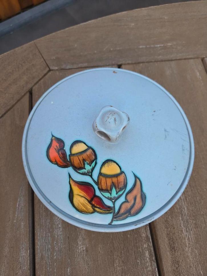Dekschaaltje - Flora Plateel Gouda Holland, Antiek en Kunst, Antiek | Schalen, Ophalen of Verzenden
