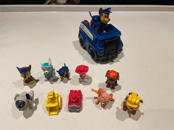 Paw Patrol Chase en voertuig + kleine pups beschikbaar voor biedingen