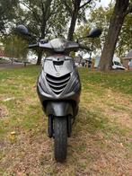 Piaggio Zip, Fietsen en Brommers, Scooters | Piaggio, Zip, Ophalen of Verzenden, Zo goed als nieuw, Benzine