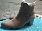Gabor Suède Laarsjes Taupe Maat 40.5, Kleding | Dames, Schoenen, Ophalen of Verzenden, Zo goed als nieuw, Bruin, Lage of Enkellaarzen