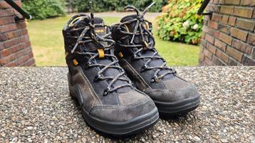 Lowa Kody III GTX Mid Junior - Maat 36 beschikbaar voor biedingen