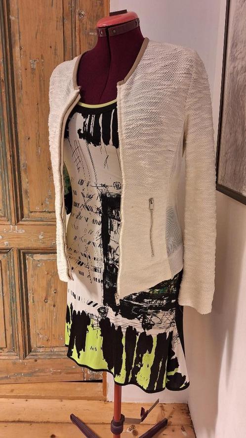 Silvian Heach prachtig kort jasje maat L/40, Kleding | Dames, Jasjes, Kostuums en Pakken, Nieuw, Jasje, Maat 42/44 (L), Wit, Ophalen of Verzenden