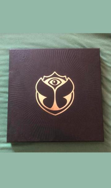 Tomorrowland XV Vinyl (5 Lp's) beschikbaar voor biedingen