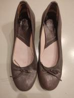 Leren grijze muiltjes van Fred de la Bretoniere. Maat 38, Kleding | Dames, Schoenen, Ophalen of Verzenden, Gedragen, Grijs