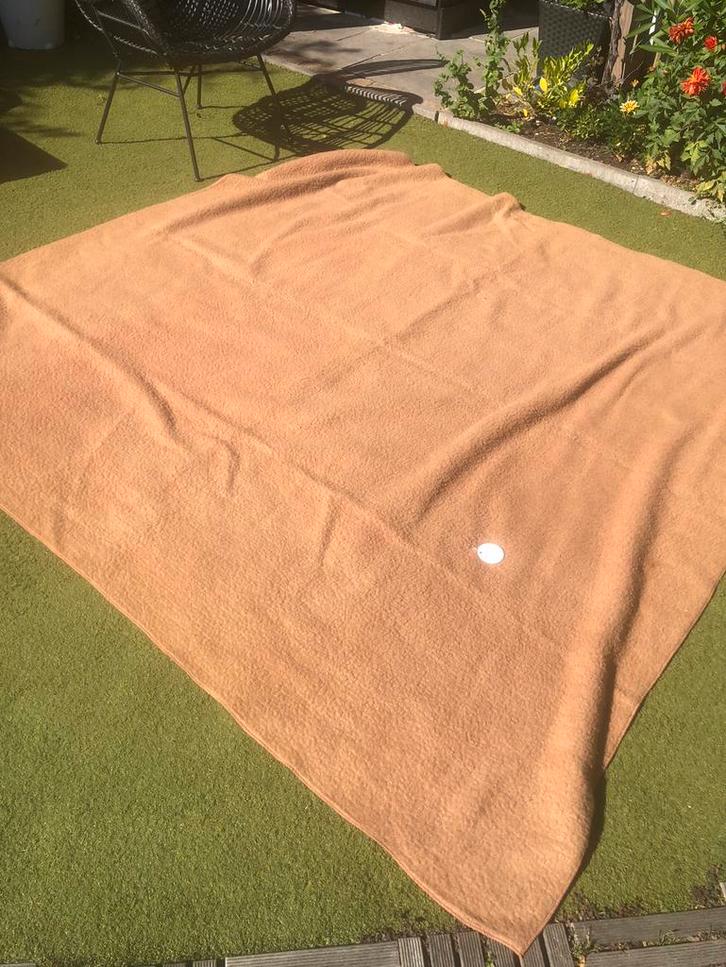 220x230 zuiver wollen deken, Huis en Inrichting, Woonaccessoires | Plaids en Woondekens, Gebruikt, Ophalen of Verzenden
