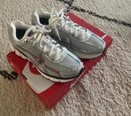 Nike Vomero 5 Photon Dust - size 44, Verzenden, Wit, Nike, Nieuw