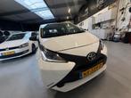 Toyota Aygo 1.0 Vvt-i 69pk 5D X PLAY NAP CARPLAY CRUISE LED!, Auto's, Toyota, Voorwielaandrijving, 4 stoelen, Wit, Origineel Nederlands