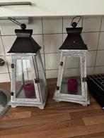 2 lantaarns, Huis en Inrichting, Woonaccessoires | Kandelaars en Kaarsen, Ophalen, 50 tot 75 cm, Wit, Zo goed als nieuw