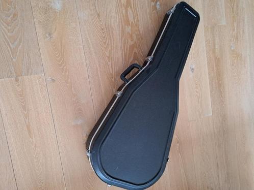 Gitaarkoffer ( hard ), Muziek en Instrumenten, Behuizingen en Koffers, Zo goed als nieuw, Akoestische gitaar, Flightcase, Ophalen