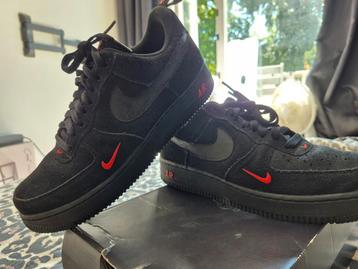 Nike airforce low crimson black/red beschikbaar voor biedingen