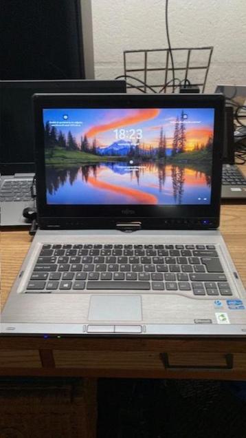 Prima laptop Fujitsu i5 processor Windows 11 + Officepakket beschikbaar voor biedingen
