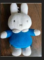 Nijntje knuffel nieuw blauw  rammeltjes in konijn rammelaar, Ophalen of Verzenden, Nieuw, Konijn