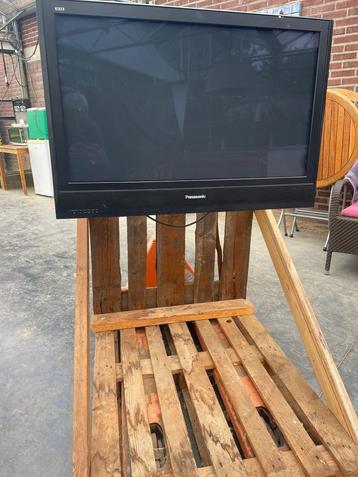 TV panasonic TH-37PV7F beschikbaar voor biedingen