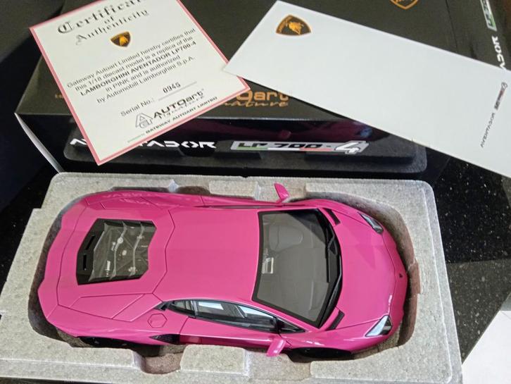 AutoArt Lamborghini Aventador pink 1/18, Hobby en Vrije tijd, Modelauto's | 1:18, Zo goed als nieuw, Autoart, Ophalen of Verzenden