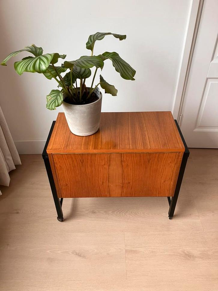 Mooi vintage kastje / naaikastje / halkastje uit de jaren 60, Huis en Inrichting, Kasten | Overige, Zo goed als nieuw, Ophalen