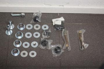 Rubbers schokdemper achter SET beschikbaar voor biedingen