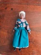 poppenhuis miniaturen caco popje donkere vrouw, Verzamelen, Poppenhuizen en Toebehoren, Ophalen of Verzenden, Nieuw, Poppenhuis