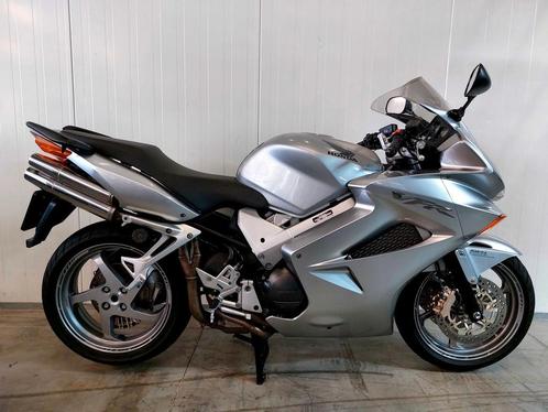 HONDA VFR 800 (bj 2004), Motoren, Motoren | Honda, Bedrijf, Sport, meer dan 35 kW, 4 cilinders