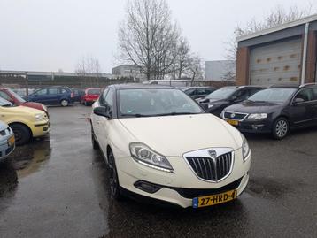 Lancia Delta 2.0-16V Platino beschikbaar voor biedingen