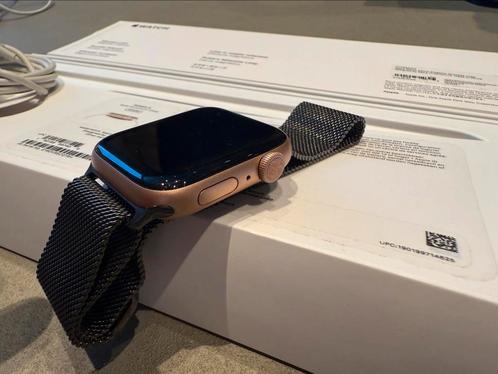 Apple watch series 6 gold aluminium 44mm GPS, titanium band, Sieraden, Tassen en Uiterlijk, Smartwatches, Zo goed als nieuw, iOS