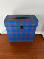 Vintage blauw geruite platenkoffer. LP koffer. LP houder, Ophalen of Verzenden, Huis en Inrichting