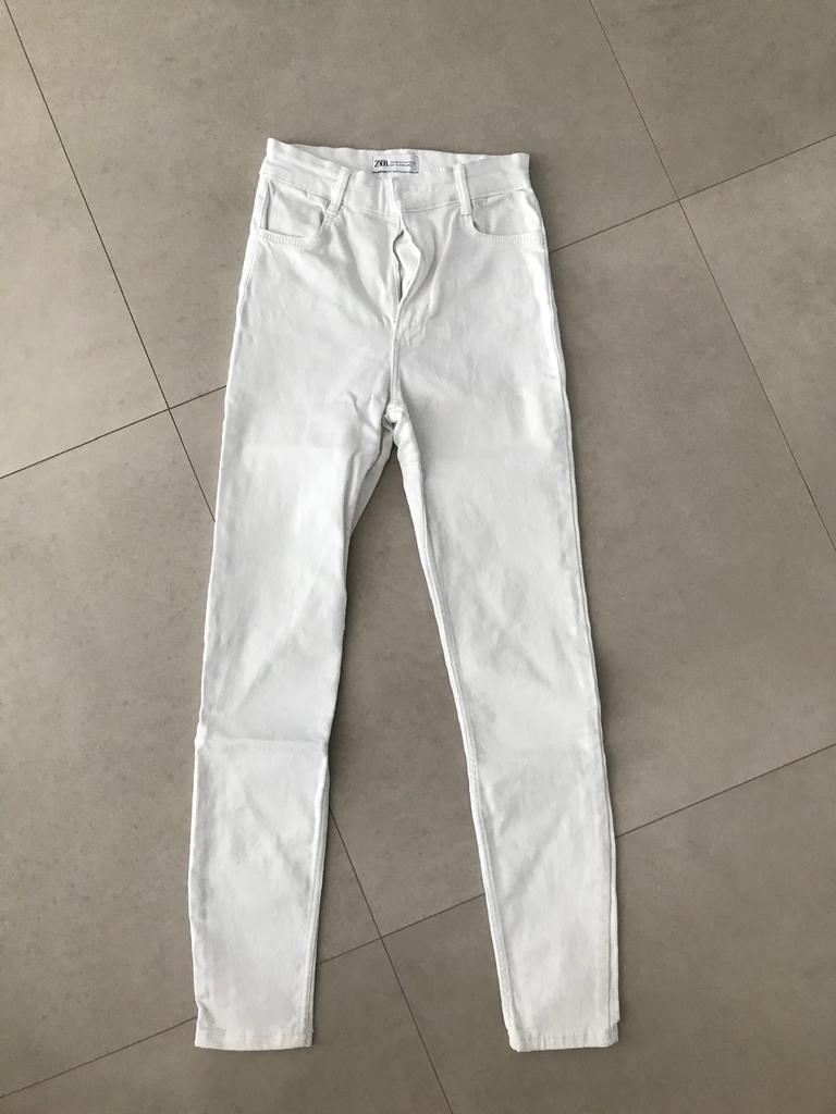 Spijkerbroek dames Zara, Kleding | Dames, Broeken en Pantalons, Ophalen of Verzenden, Zo goed als nieuw, Blauw, Lang