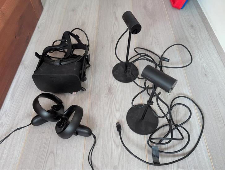 Oculus Rift VR Headset met Sensoren en Controllers, Spelcomputers en Games, Virtual Reality, Ophalen of Verzenden