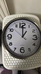 Gratis wandklok, Ophalen, Zo goed als nieuw