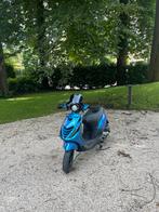 Piaggio zip 80cc, Fietsen en Brommers, Scooters | Piaggio, Ophalen of Verzenden, Zo goed als nieuw, Zip