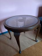 Klassiek rotan tafeltje, Huis en Inrichting, Tafels | Bijzettafels, Gebruikt, Rond, 55 tot 75 cm, Hout