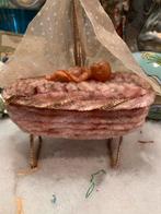 Vintage Bonbonnière candycontainer Wieg met Baby, Antiek en Kunst, Ophalen of Verzenden