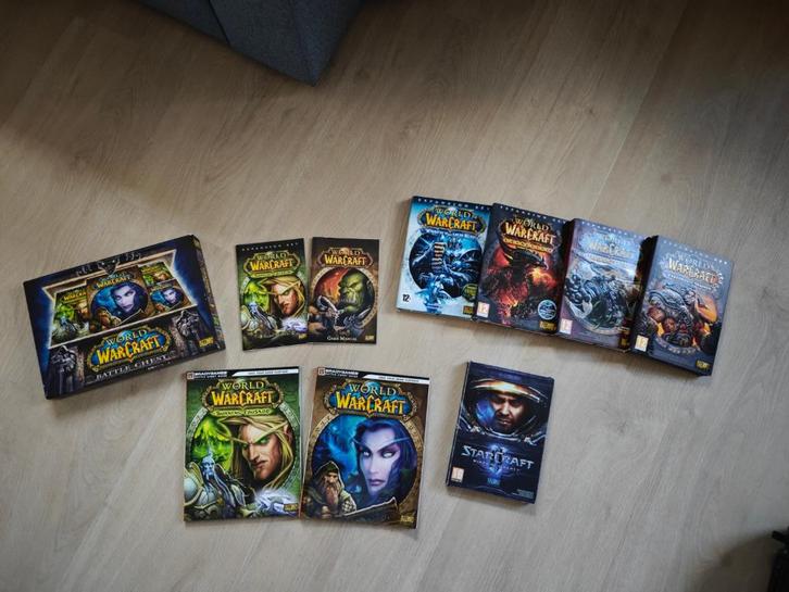 World of Warcraft verzamelpakket + StarCraft II & boeken, Spelcomputers en Games, Games | Pc, Gebruikt, Role Playing Game (Rpg)