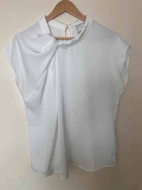 Mooie blouse/top van Neo Noir, Kleding | Dames, Tops, Zo goed als nieuw, Wit, Ophalen of Verzenden