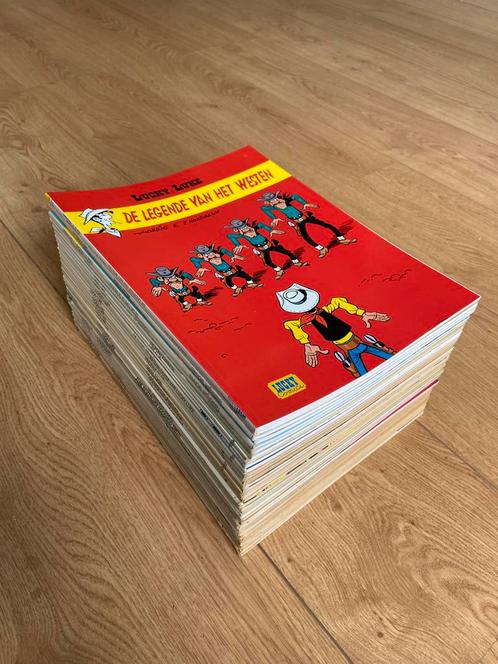 Lucky Luke collectie (37x), Boeken, Stripboeken, Gelezen, Meerdere stripboeken, Ophalen of Verzenden