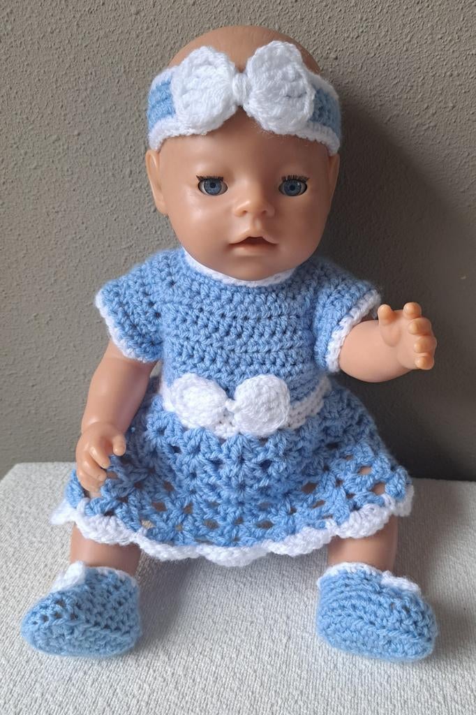 Gehaakt babyborn setje: jurkje,  vestje enz. 7-delig, Kinderen en Baby's, Ophalen of Verzenden, Nieuw, Babypop