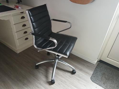 Sitland italiaanse bureaustoel montaggio classic, Huis en Inrichting, Bureaustoelen, Gebruikt, Bureaustoel, Zwart, Ergonomisch