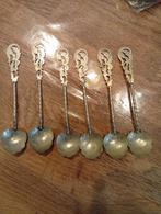 Zes vintage  lepeltjes uit Indonesië met decoratief handvat, Antiek en Kunst, Antiek | Bestek, Ophalen of Verzenden