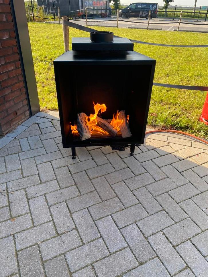 Leuke heater voor in de tuin of onder de veranda, Tuin en Terras, Tuinhaarden, Nieuw, Ophalen