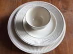 Wedgwood Edme Plain borden en suikerpot, Antiek en Kunst, Ophalen of Verzenden