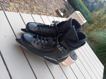 ZGAN LEDEREN ZANDSTRA SCHAATSEN VERSTELBAAR MAAT 44 beschikbaar voor biedingen