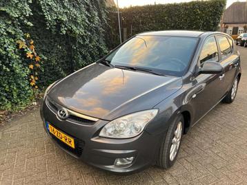 Hyundai i30 1.6 CRDi Style (bj 2008) beschikbaar voor biedingen