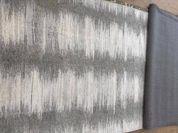 SCHOWROOM KARPET MART VISSER METIZAL KARPET SCHOWROOM, Huis en Inrichting, Stoffering | Tapijten en Kleden, Zo goed als nieuw