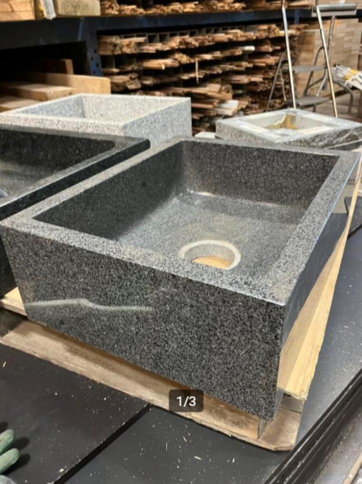 Granieten wasbak 40x50x17cm €250, Doe-het-zelf en Verbouw, Sanitair, Wastafel, Ophalen
