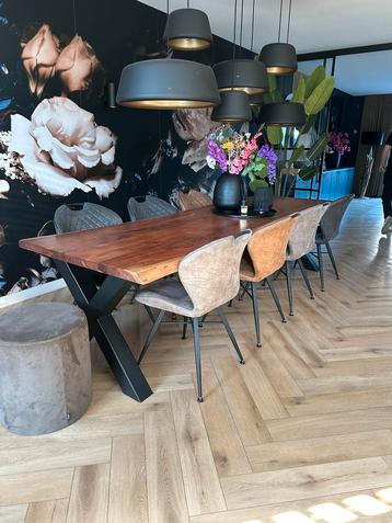 Boomstam Eettafel Eikenhout 3 Meter beschikbaar voor biedingen